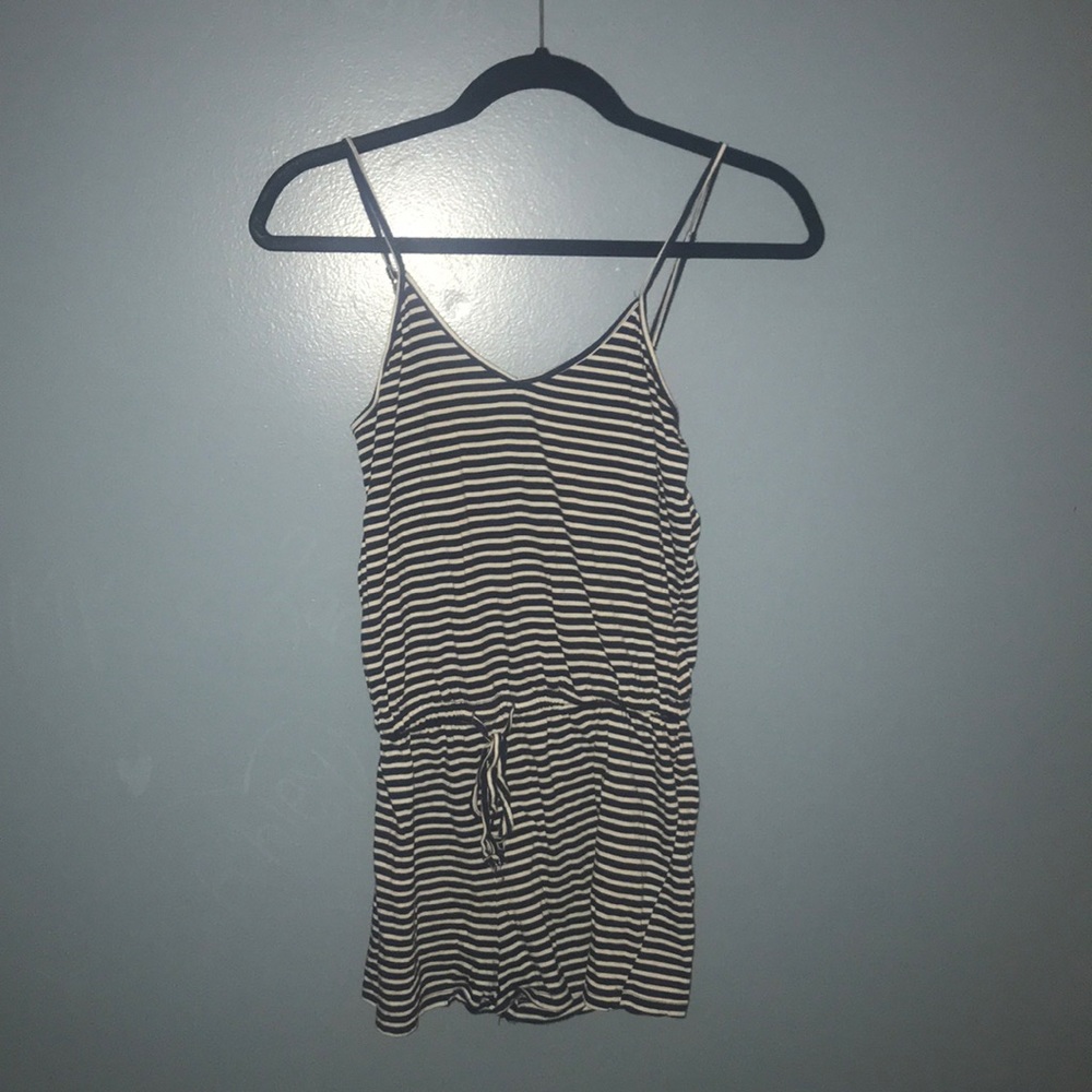 Navy&White Striped Romper//Aeropostale